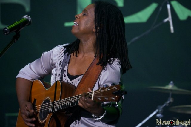 Ruthie Foster